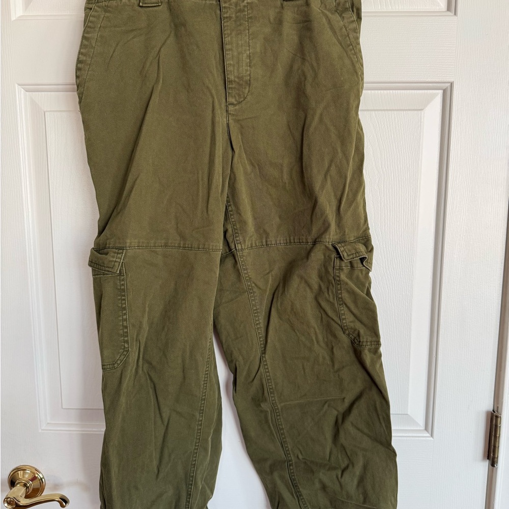 Women’s Old Navy Olive Cargo Pants